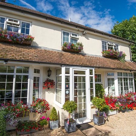 Crofters Guest House Witney Bagian luar foto